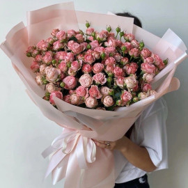 Букет кущових троянд – 25 шт