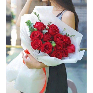 15 Червоних Троянд