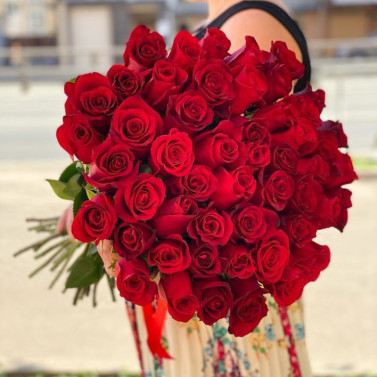 61 червона троянда 50 см 61 червона троянда 50 см