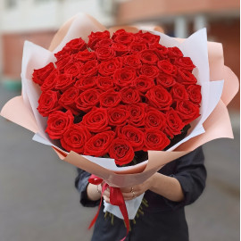 51 rote Rosen 60 cm