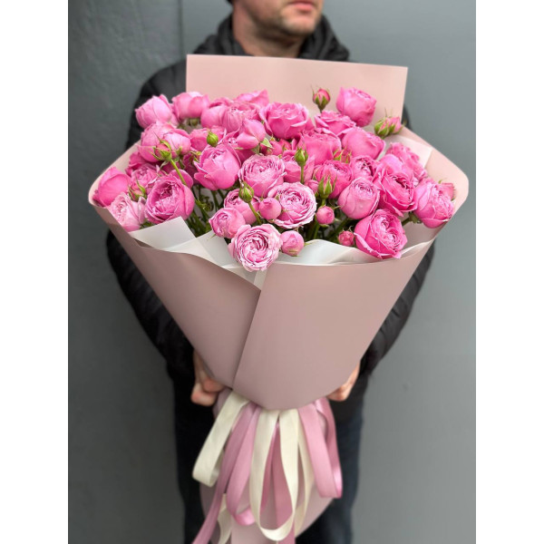 Букет з 9 півонієвих троянд Букет з 9 півонієвих троянд